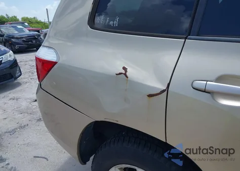 2008 Toyota Highlander z USA, uszkodzony, nr VIN JTEDS41A382061347